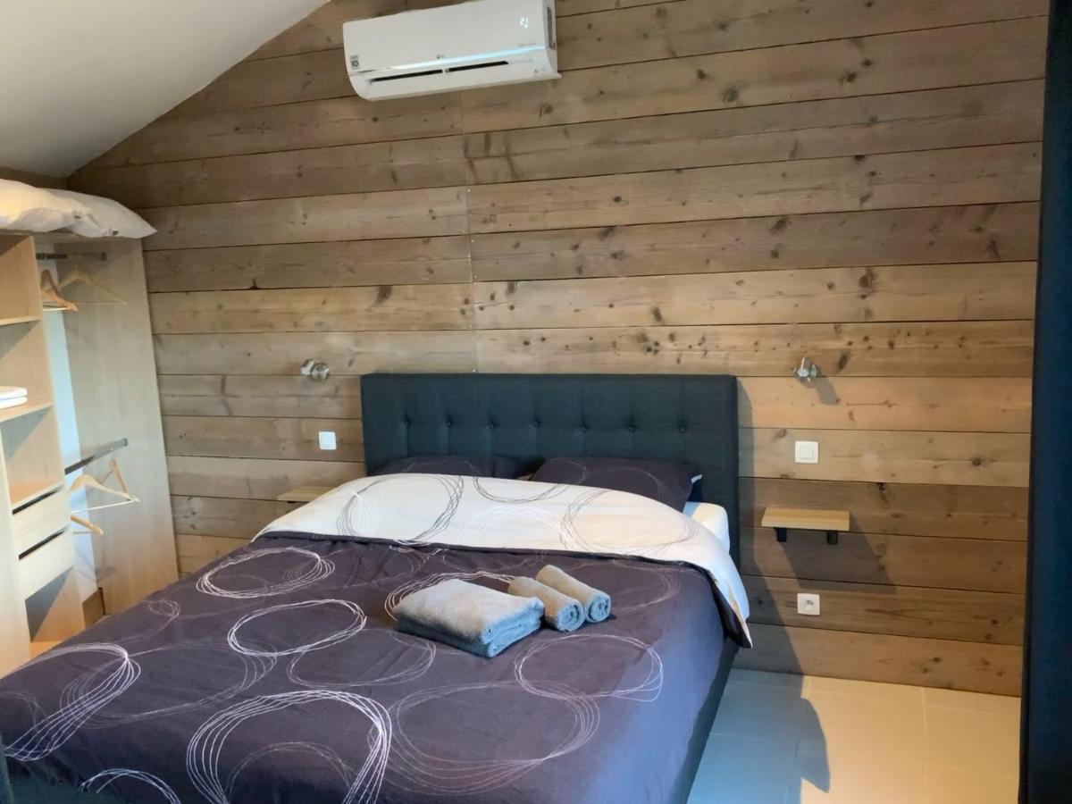Chambre D'Hotes Naturiste Le Jardin Des Hirondelles Blanzaguet-Saint-Cybard Eksteriør bilde