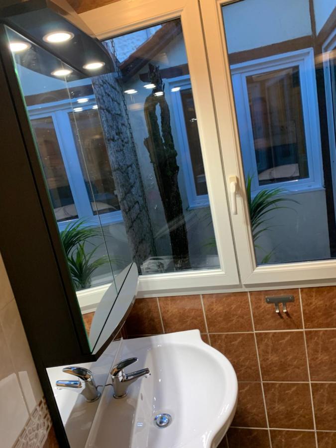 Chambre D'Hotes Naturiste Le Jardin Des Hirondelles Blanzaguet-Saint-Cybard Eksteriør bilde
